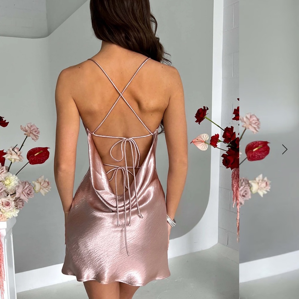 Silk dress Backless